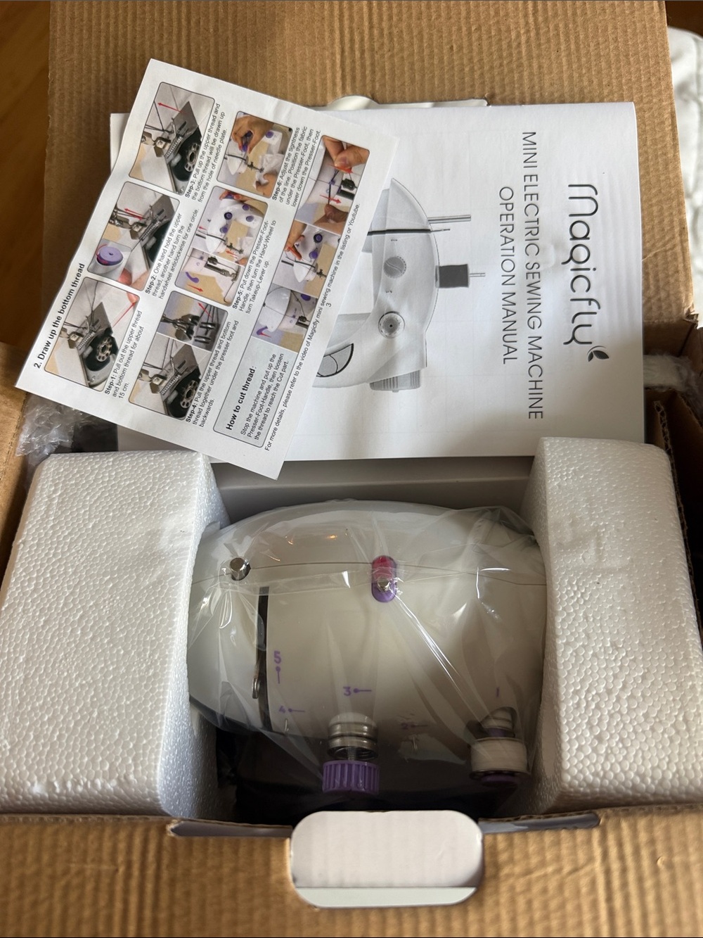 Mini Sewing Machine - Picture 5 of 5